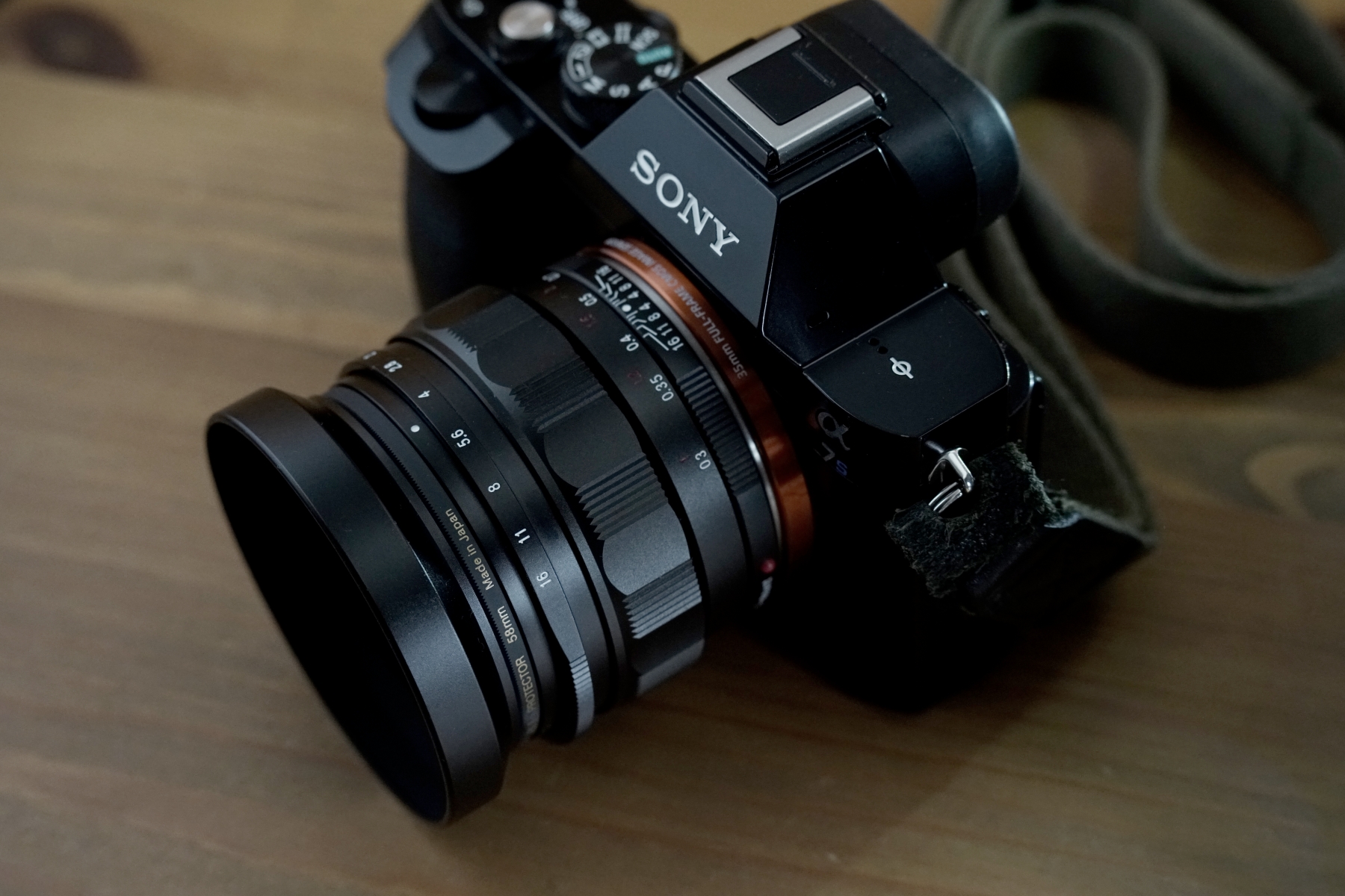 NOKTON classic 35mm F1.4 E-mount α7Sに取り付け