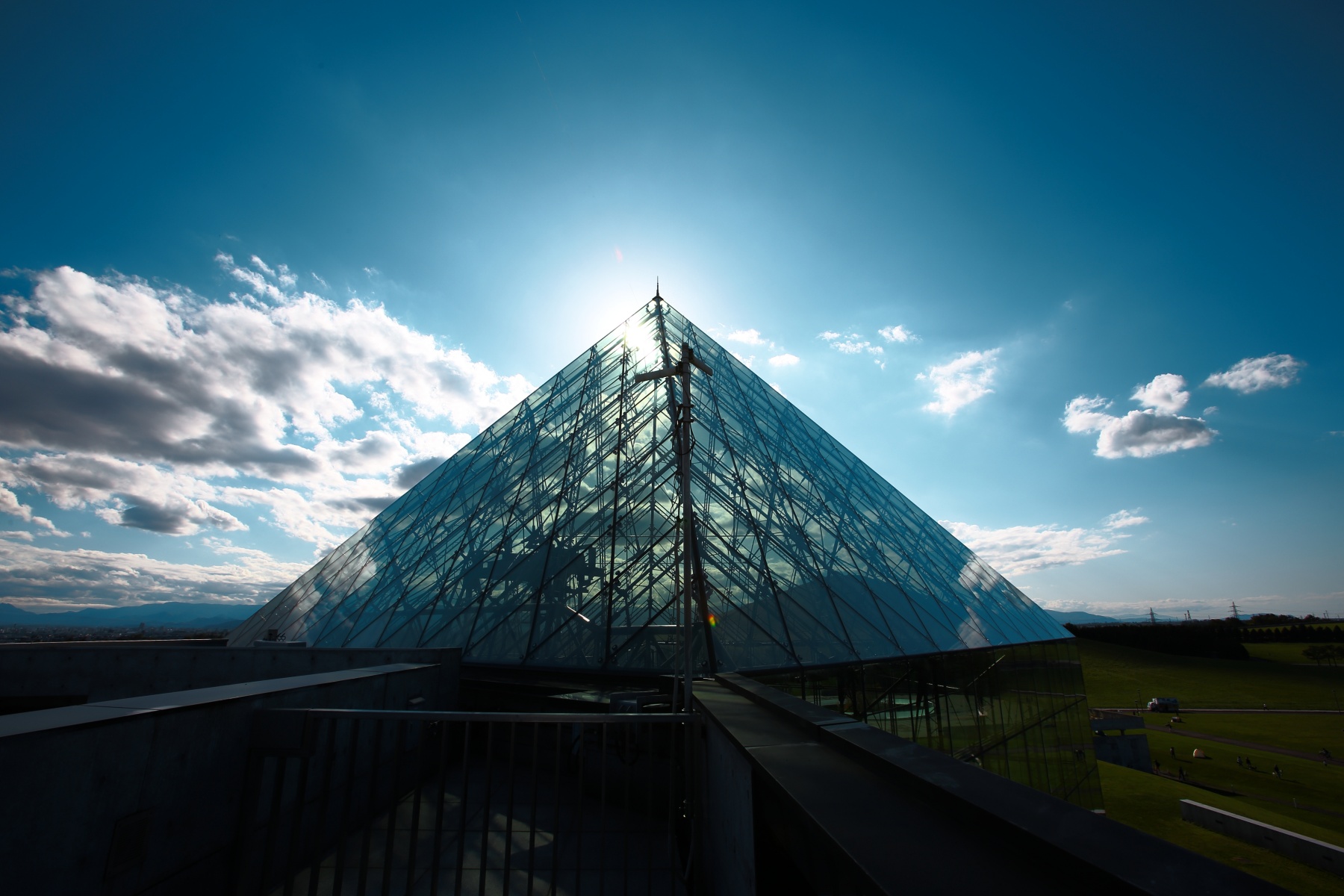 EF16-35mm F2.8L USM-16mm域-モエレ沼ピラミッド