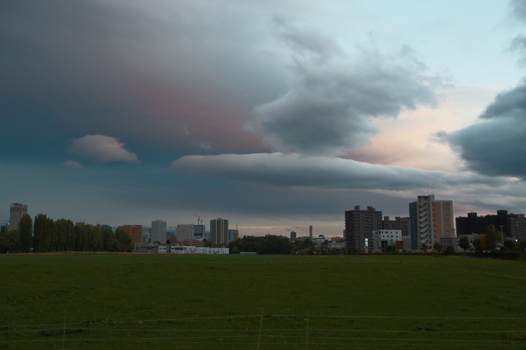 EF16-35mm F2.8L USM-北大農園35mm