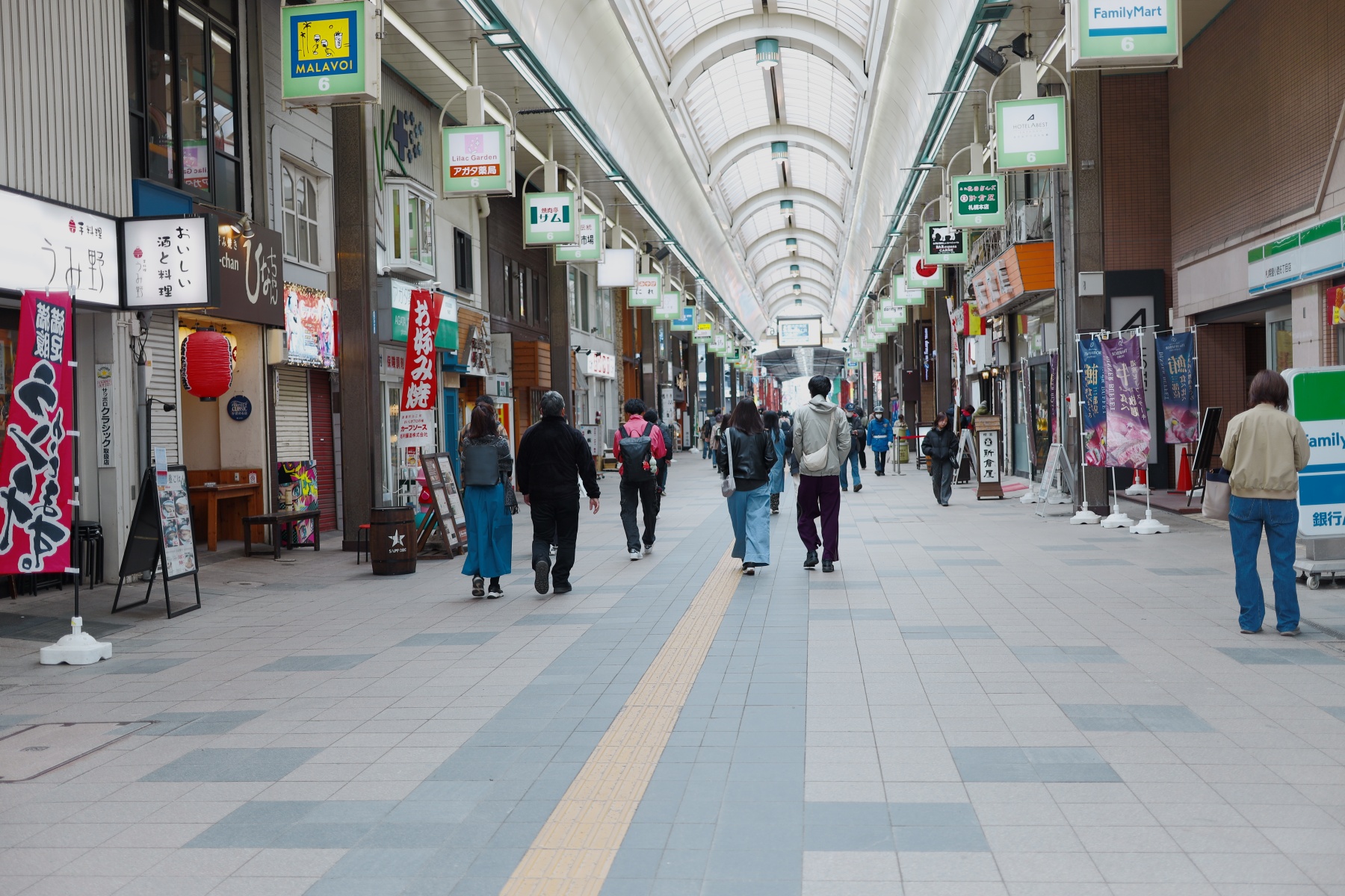EF40mm-F28-STM-街中スナップ