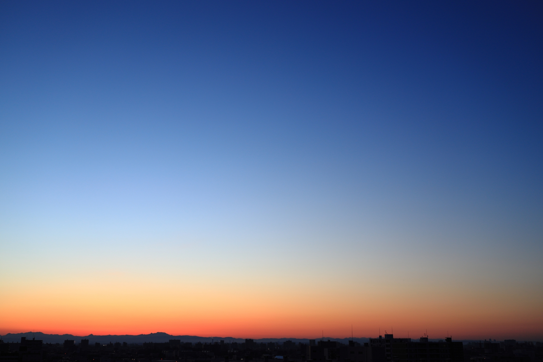 EF40mm-F28-STM-朝焼け